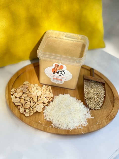میکس بدنسازی خالص طبیعی (بادام زمینی، نارگیل و کنجد) ۵۰۰ گرمی