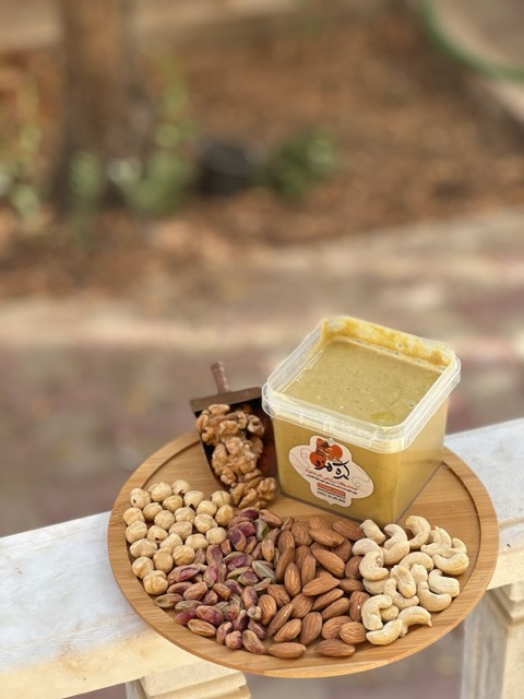 میکس پنج مغز 500گرمی کره مزه/ترکیب مساوی از فندق.پسته.بادام درختی.بادام هندی.گردو/خالص و بدون افزودنی